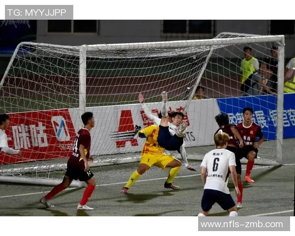 身披4号球衣的足球传奇人物与赛场风采解析